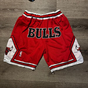 Vintage 1998 Chicago Bulls Just Don Shorts Size Small